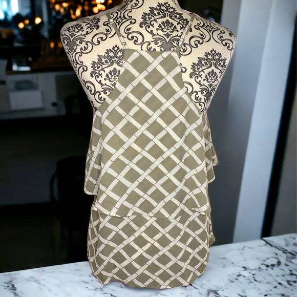 KISMET Women’s patterned silky tank- Small - Picture 2 of 7